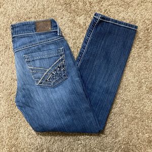 BKE Buckle Culture Size 25 Relaxed Straight Short Women Denim Blue Jeans Pants